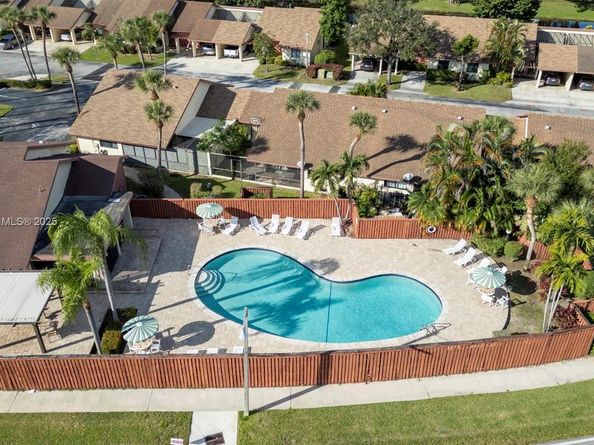 1858 Tamarind Ln, Coconut Creek FL 33063