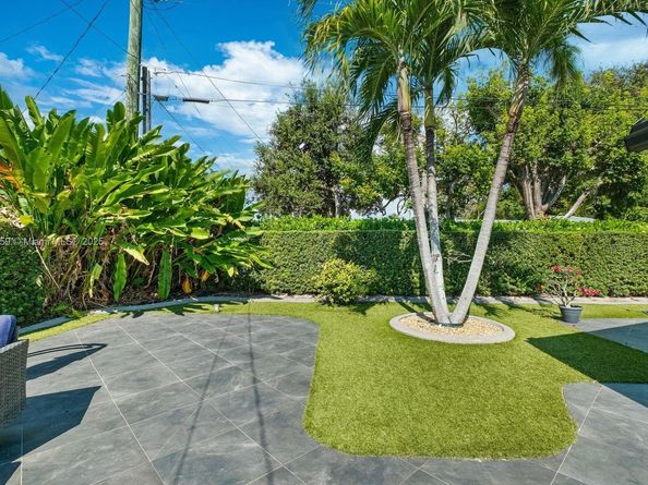 10025 SW 83rd St, Miami FL 33173