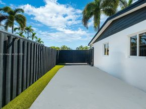 10025 SW 83rd St, Miami FL 33173