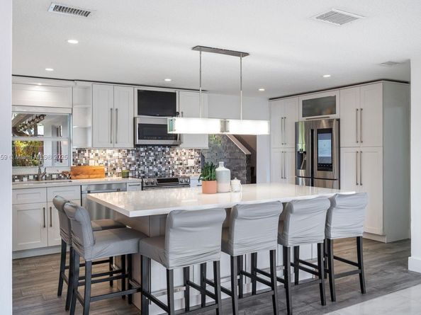 10025 SW 83rd St, Miami FL 33173