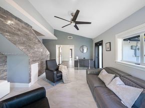 10025 SW 83rd St, Miami FL 33173