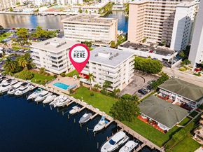 126 Golden Isles Dr 34A, Hallandale Beach FL 33009