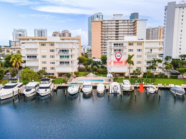 126 Golden Isles Dr 34A, Hallandale Beach FL 33009