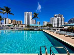 1000 Parkview Dr 129, Hallandale Beach FL 33009