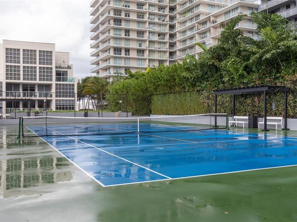 121 NE 34th St L206, Miami FL 33137