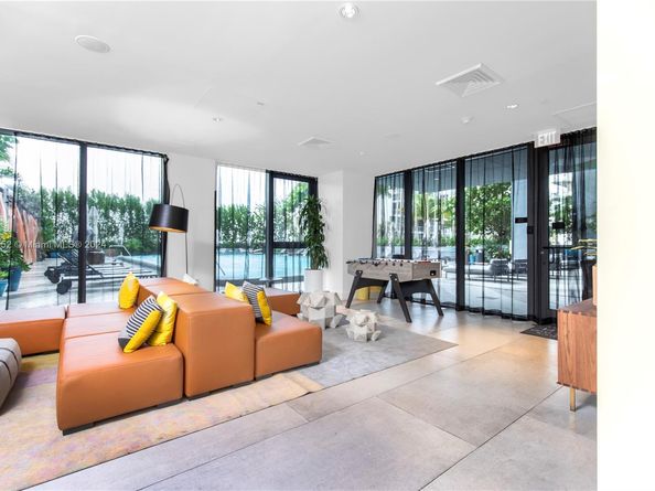 121 NE 34th St L206, Miami FL 33137