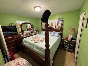 140 NE 193rd Ter, Miami FL 33179