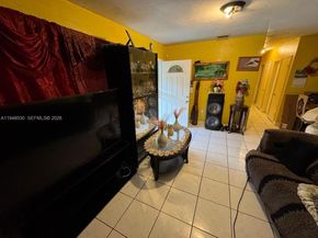 140 NE 193rd Ter, Miami FL 33179