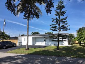 2100 N 57th Way, Hollywood FL 33021