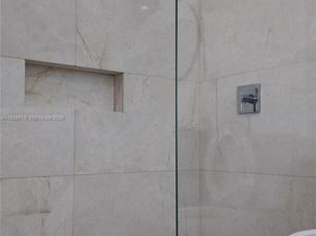 2100 N 57th Way, Hollywood FL 33021