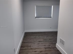 2100 N 57th Way, Hollywood FL 33021