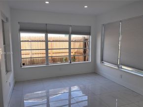 2100 N 57th Way, Hollywood FL 33021