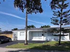 2100 N 57th Way, Hollywood FL 33021