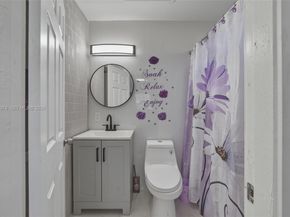 1657 SW 44th Ave, Fort Lauderdale FL 33317