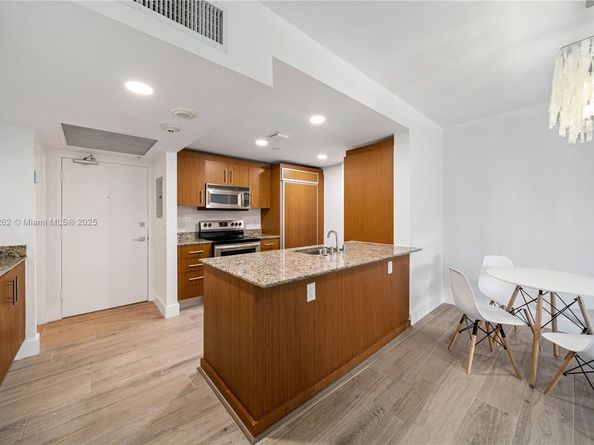 10275 Collins Ave 224, Bal Harbour FL 33154
