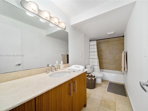 10275 Collins Ave 224, Bal Harbour FL 33154