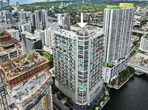 690 SW 1st Ct. 2308, Miami FL 33130-2927