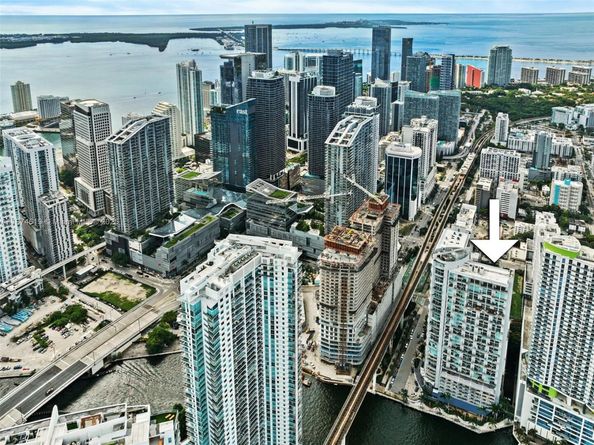 690 SW 1st Ct. 2308, Miami FL 33130-2927