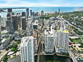 690 SW 1st Ct. 2308, Miami FL 33130-2927