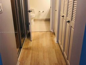 919 Hillcrest Dr 704, Hollywood FL 33021