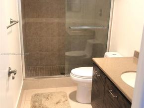 919 Hillcrest Dr 704, Hollywood FL 33021