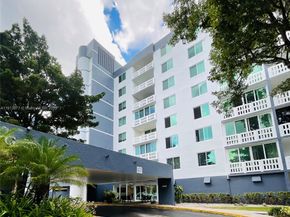 919 Hillcrest Dr 704, Hollywood FL 33021