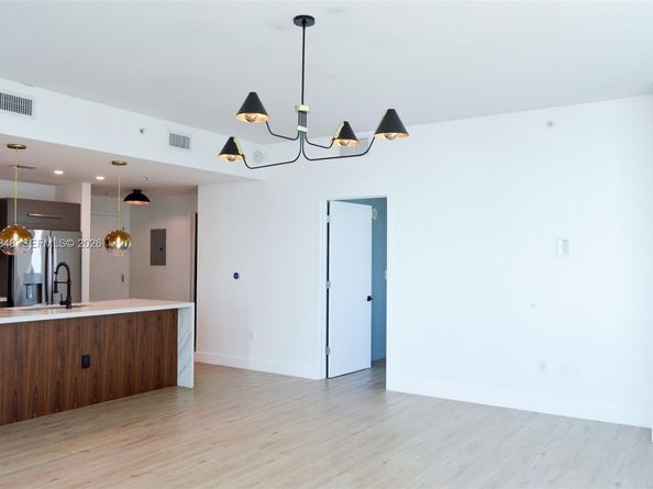 3301 NE 1st Ave H2215, Miami FL 33137