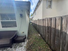 195 NE 36th Ter, Homestead FL 33033