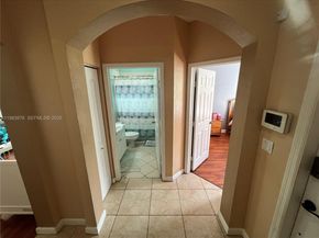 195 NE 36th Ter, Homestead FL 33033