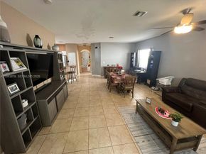 195 NE 36th Ter, Homestead FL 33033