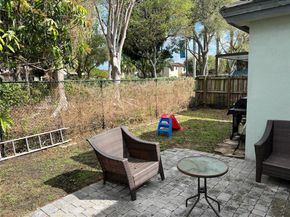 195 NE 36th Ter, Homestead FL 33033