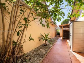 7476 SW 112th Pl, Miami FL 33173