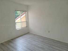 2420 NW 33rd St 1011, Oakland Park FL 33309