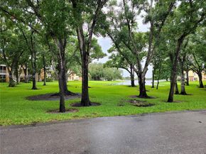 2420 NW 33rd St 1011, Oakland Park FL 33309