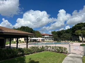 151 SW 134th Way 312N, Pembroke Pines FL 33027