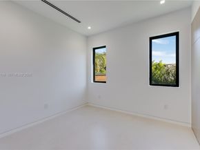 11000 SW 120th St, Miami FL 33176