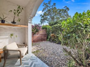 4424 Hidden Harbour Ter, Dania Beach FL 33312