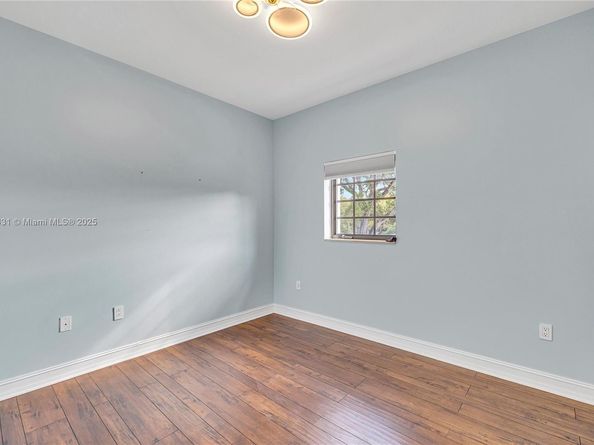 4424 Hidden Harbour Ter, Dania Beach FL 33312
