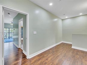 4424 Hidden Harbour Ter, Dania Beach FL 33312