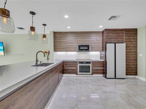 4424 Hidden Harbour Ter, Dania Beach FL 33312