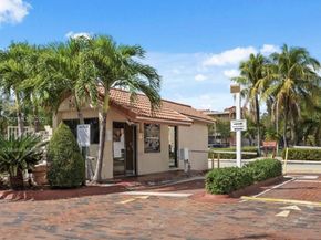 10229 NW 9th St Cir 2132, Miami FL 33172