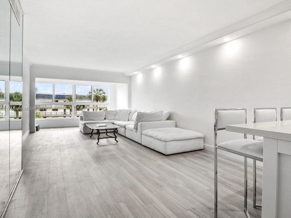 3401 Spanish Trl 454, Delray Beach FL 33483