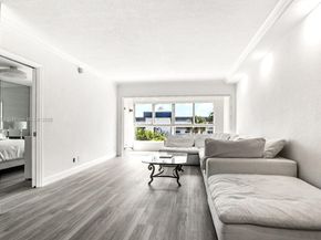 3401 Spanish Trl 454, Delray Beach FL 33483