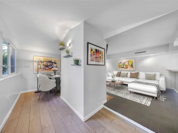 12125 NE 5th Ave, North Miami FL 33161