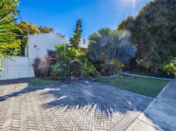 12125 NE 5th Ave, North Miami FL 33161