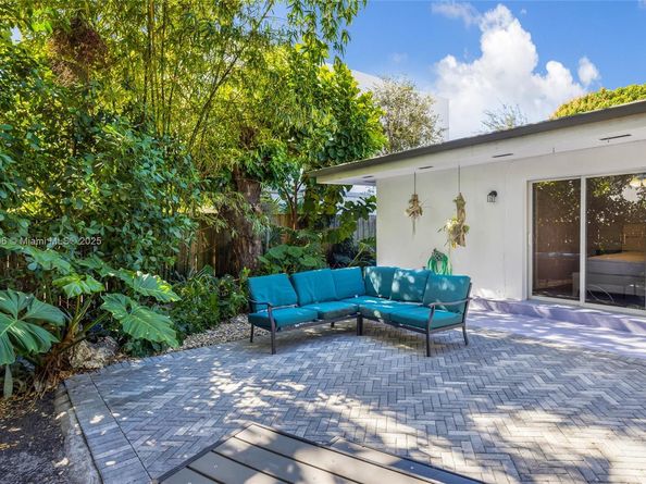 12125 NE 5th Ave, North Miami FL 33161