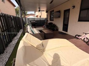 470 SE 34th Ter, Homestead FL 33033