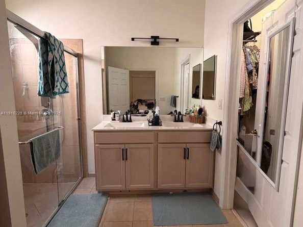 470 SE 34th Ter, Homestead FL 33033