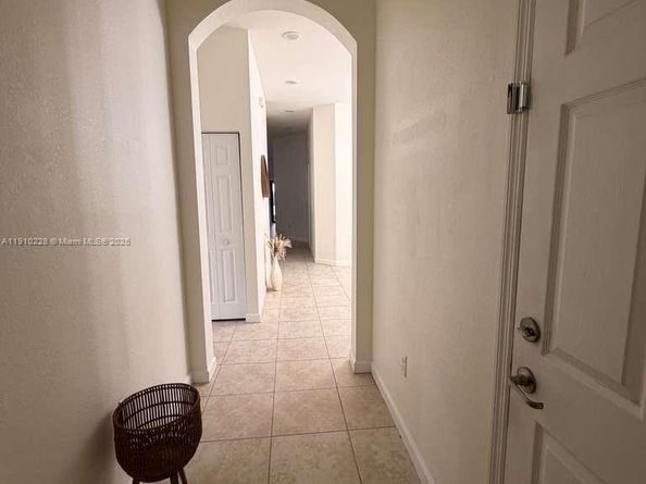 470 SE 34th Ter, Homestead FL 33033