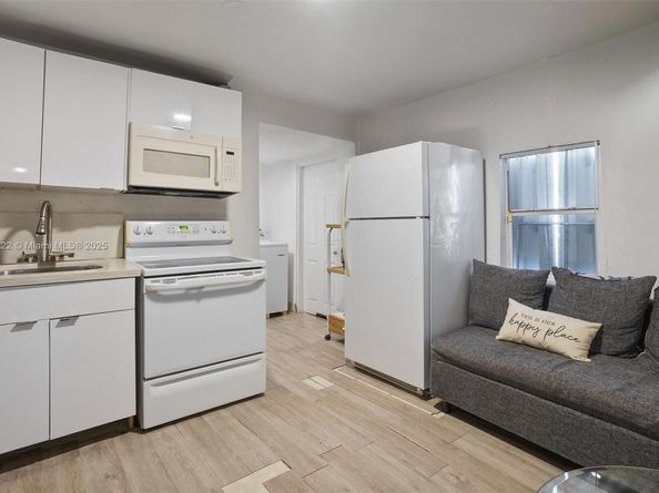 10601 SW 172nd St, Miami FL 33157